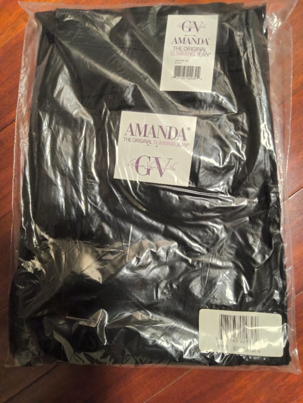 NWT Gloria Vanderbilt Amanda Classic Jeans Size 10